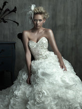 Load image into Gallery viewer, Allure Bridals Wedding Gown C176