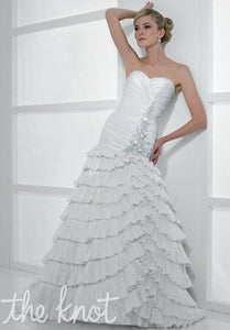 Moonlight Bridal Wedding Gown H1126