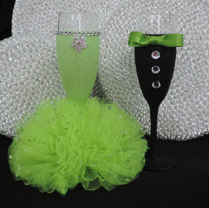 Black Glitter Tuxedo Wine Glass with Lime Bow Tie