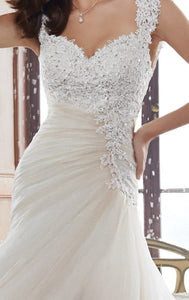 Sophia Tolli Wedding Gown Y21508